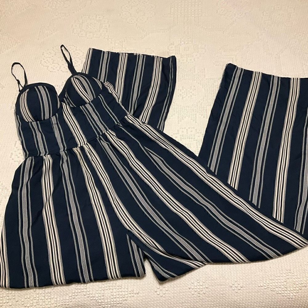 Band of Gypsies Bustier Jumpsuit! Size Small, Navy and White